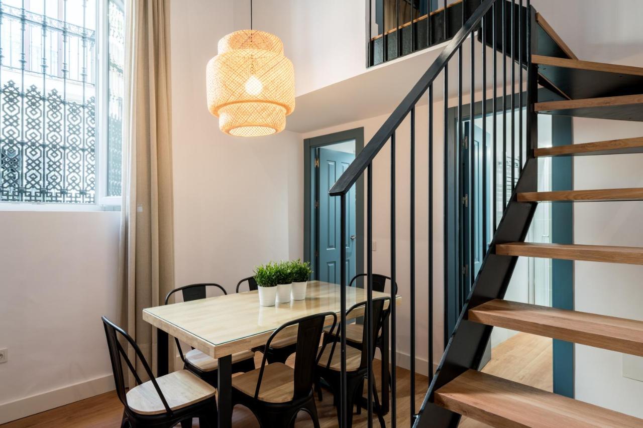 Apartamentos Leoncillos Sevilla Bagian luar foto
