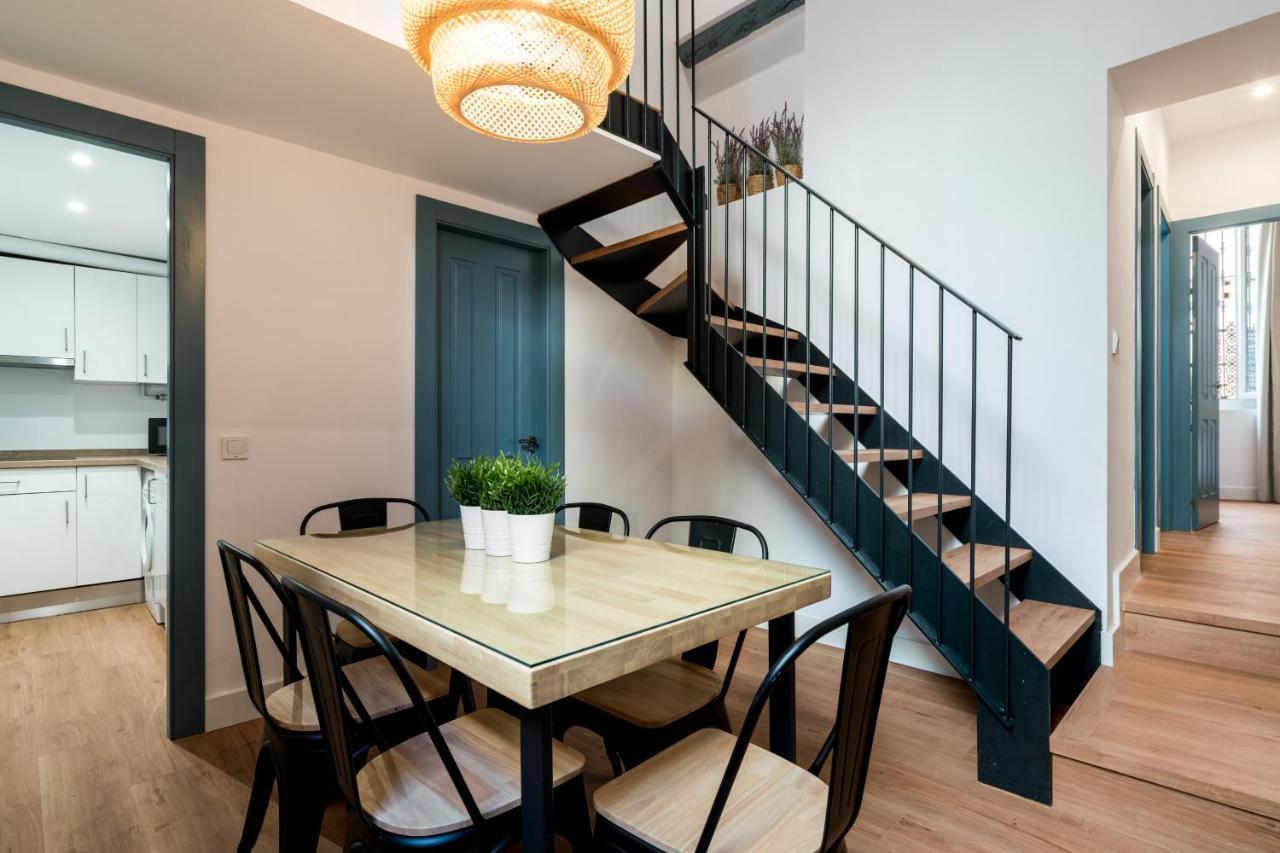 Apartamentos Leoncillos Sevilla Bagian luar foto