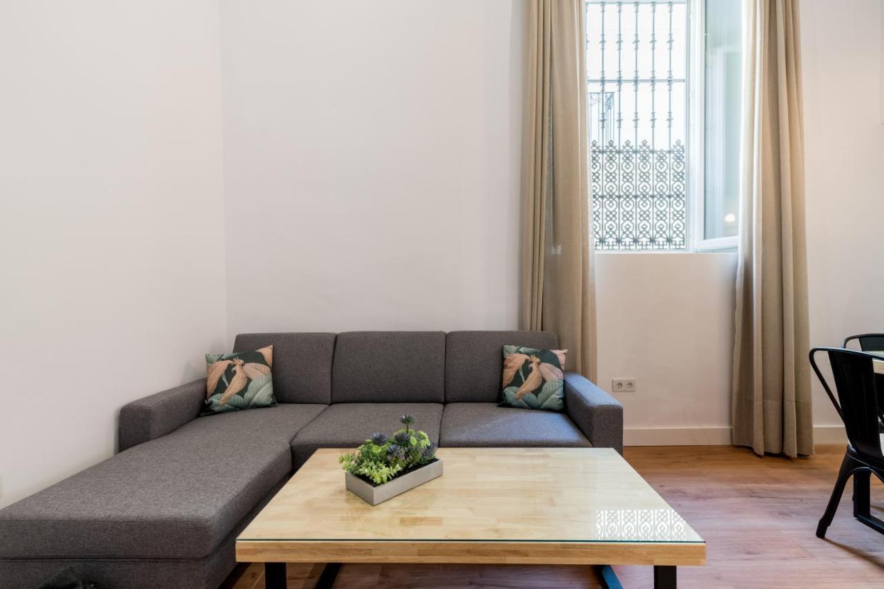 Apartamentos Leoncillos Sevilla Bagian luar foto