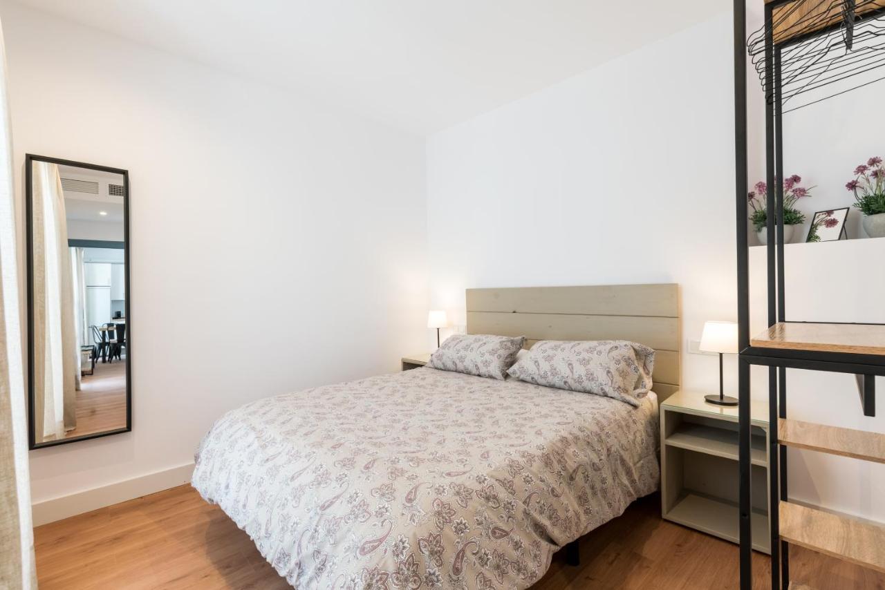 Apartamentos Leoncillos Sevilla Bagian luar foto