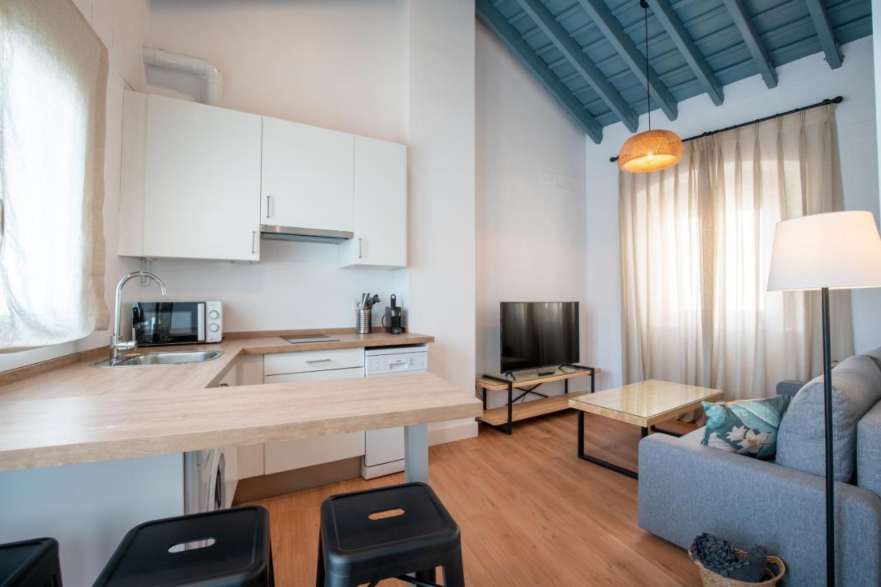 Apartamentos Leoncillos Sevilla Bagian luar foto