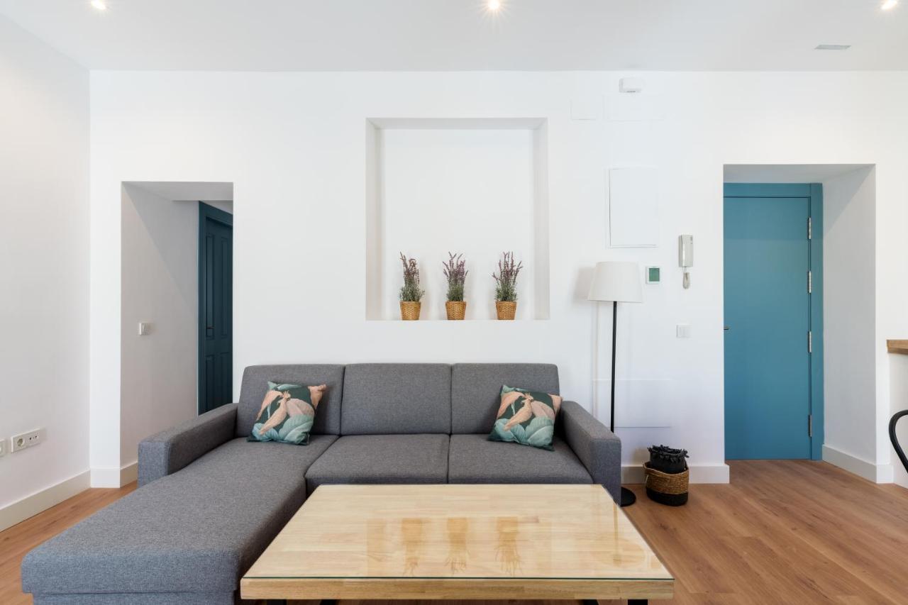 Apartamentos Leoncillos Sevilla Bagian luar foto